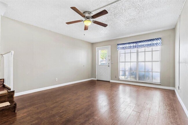 Foto del edificio - 6600 121st Ave N