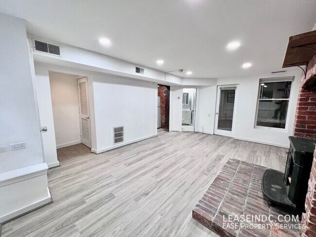 Foto del edificio - 1007 New Hampshire Ave NW