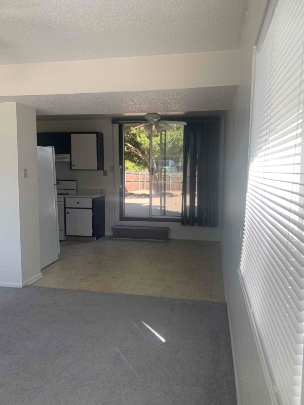 Building Photo - 2530 Taylor Ln