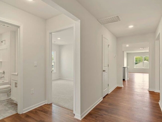 Foto del edificio - 605 Palmerston Dr