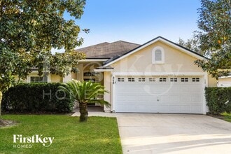 Building Photo - 848 MacKenzie Cir