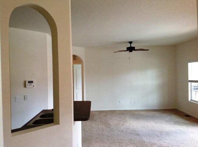 Foto del edificio - 2300 Betsy Ross Ln