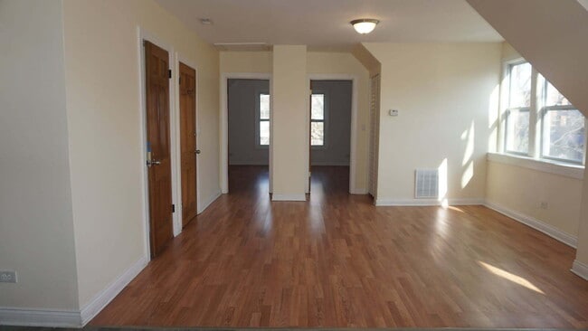 Building Photo - 7144 S Wentworth Ave