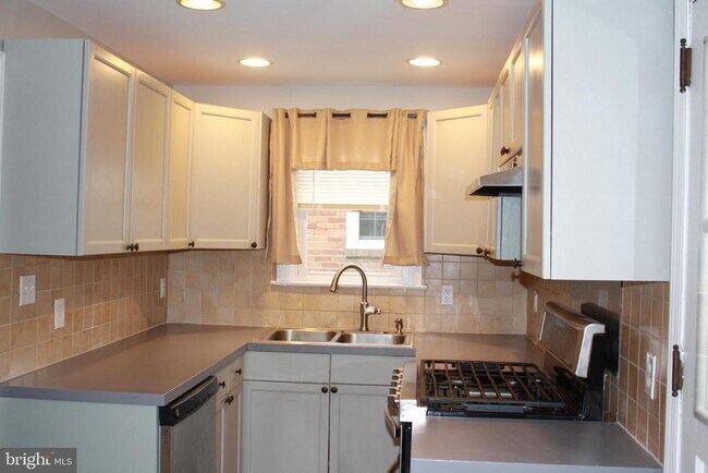 Foto del edificio - 131 Price St