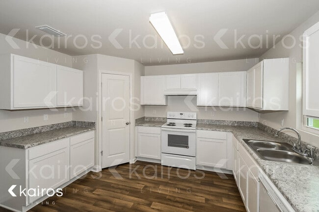 Building Photo - 2583 Catalina Ct