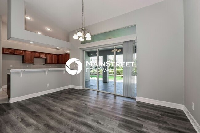 Foto del edificio - 3 Bedroom Pet-Friendly Home in Cape Coral, FL with Main Street Renewal