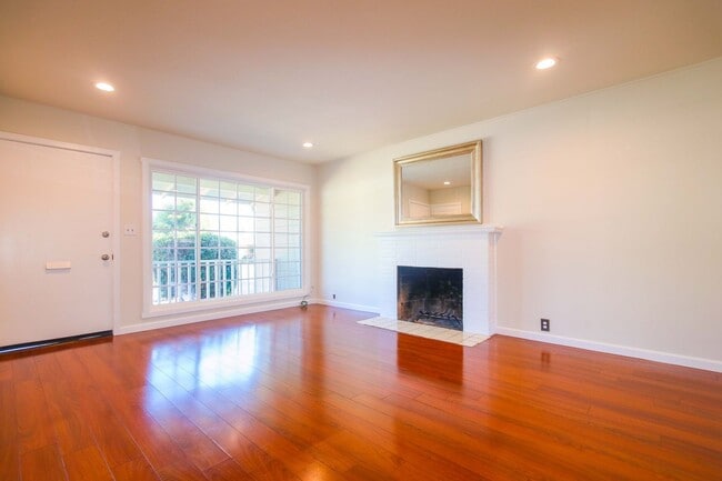 Foto del edificio - Charming 3 Bed, 2 bath in the East Foothills
