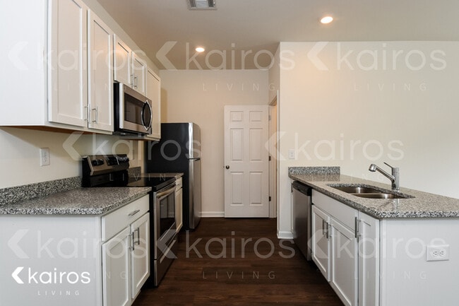 Building Photo - 121 Dudley Wy