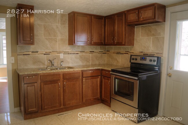 Foto del edificio - 2827 Harrison St