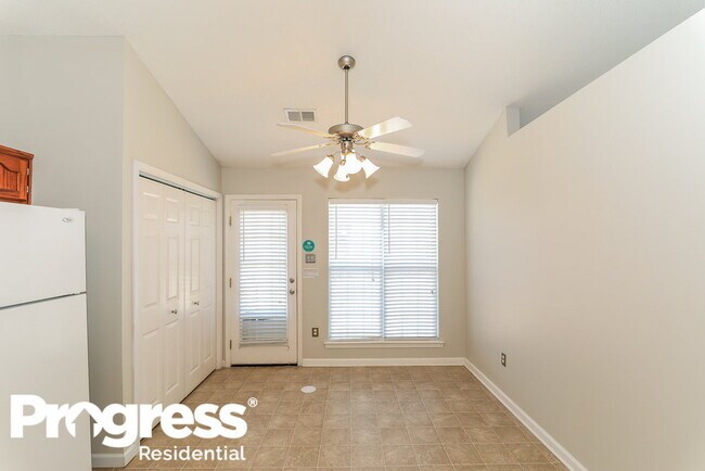 Building Photo - 6903 Wrenwood Dr