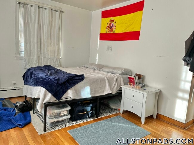 Foto del edificio - 26 Greylock Rd