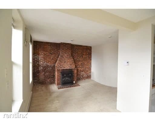 Building Photo - 24 Saint Germain St