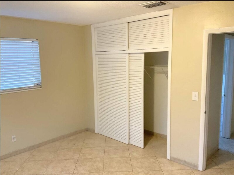 Foto principal - 5424 Jefferson St