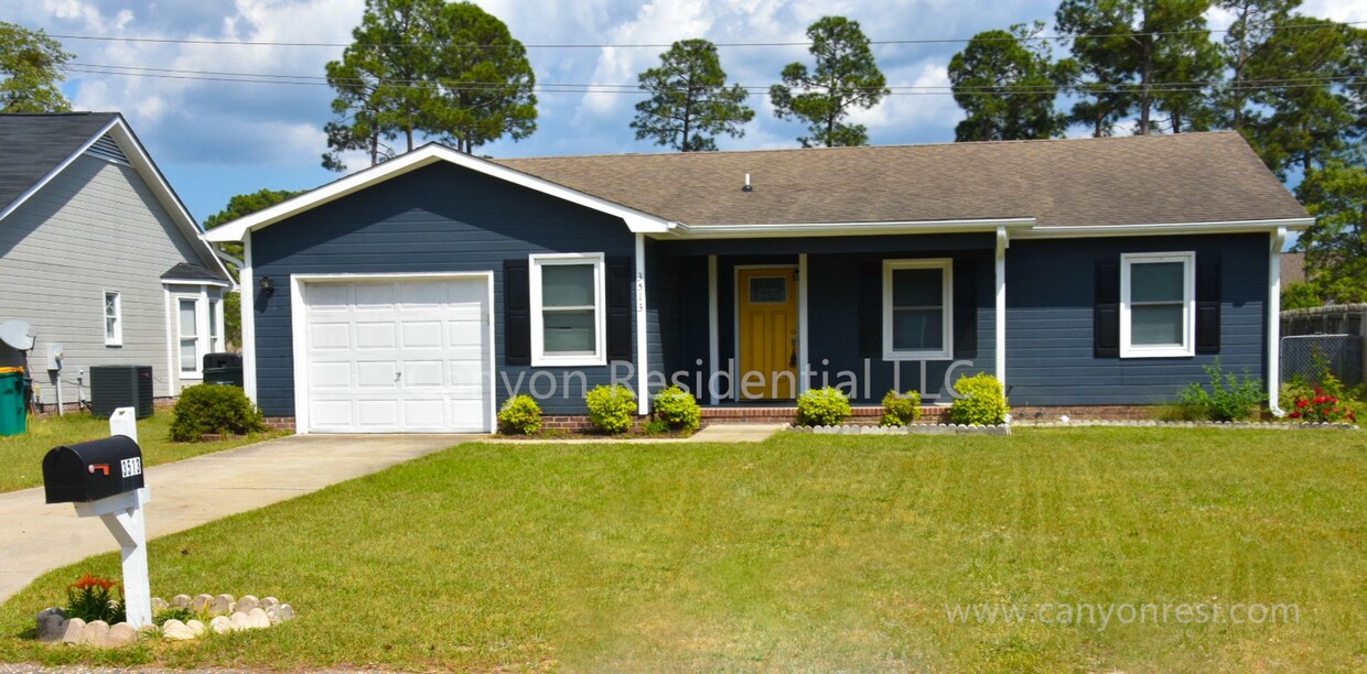 Primary Photo - Suburban Oasis: Charming 3-Bedroom Home wi...