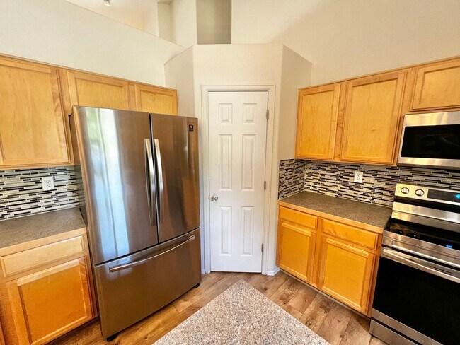 Foto del edificio - Beautiful 3 bed 2.5 Bath Home in East Loveland, CO!