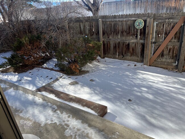 Foto del edificio - 860 Devonshire Pl