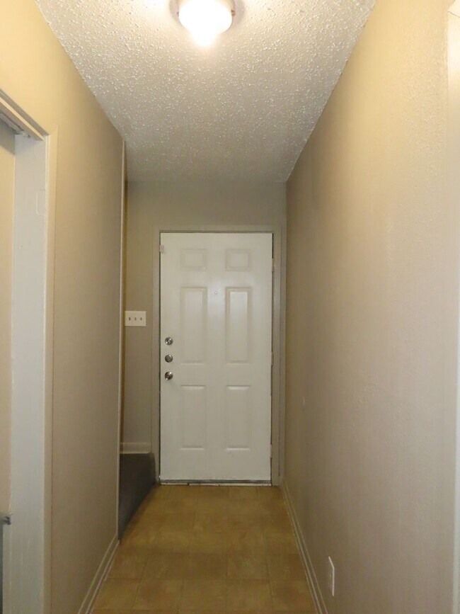 Foto del edificio - Quaint 2 Bedroom 1.5 Bath in a Country Set...
