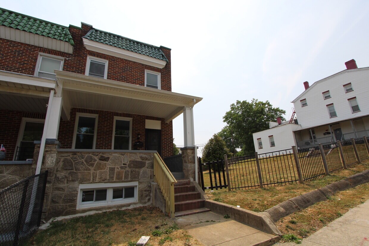 Primary Photo - 1511 Gorsuch Ave