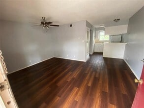 Building Photo - 5101 Evans Ave