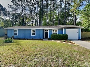 Building Photo - 2731 Greenwood Ln W