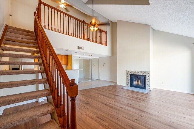 Building Photo - 2300 Old Spanish Trl