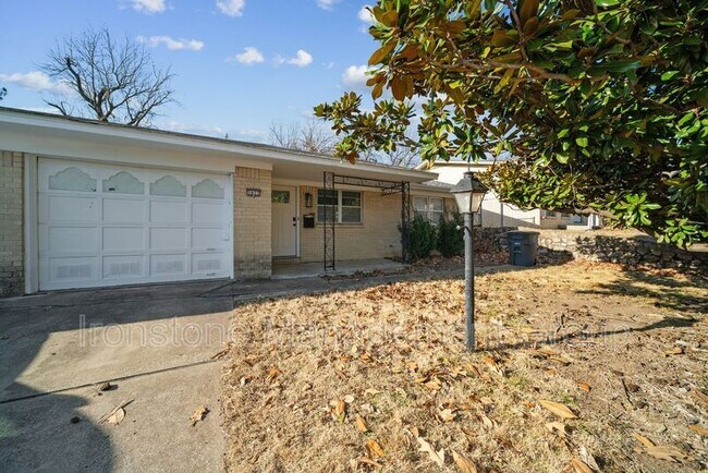 Foto del edificio - 5822 E 35th St