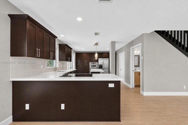 Foto del edificio - 4848 Grapevine Wy