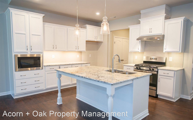 Foto del edificio - 3 br, 3 bath House - 574 Brunello Drive