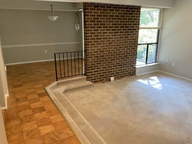 Living room/ Formal dining room - 9907 Blundon Dr