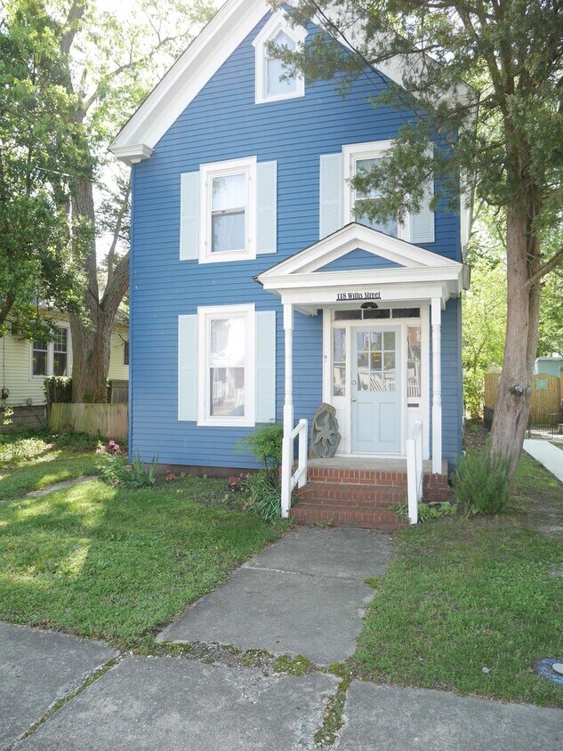 Foto principal - Charming 3-Bedroom Home in Cambridge – Ste...