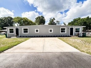 Building Photo - 206 W Idlewild Ave
