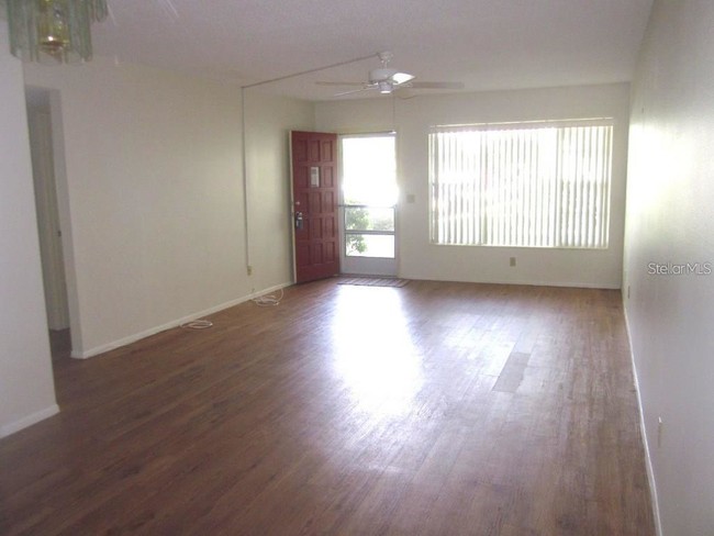 Building Photo - 2331 Finlandia Ln