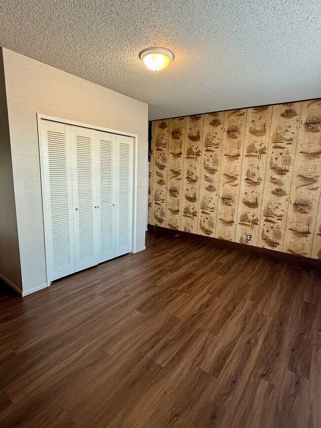 Foto del edificio - Beautiful Country Home! With Bonus Office/Den Room