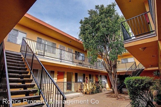 Foto del edificio - 15352 Vanowen St