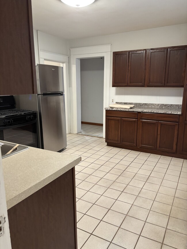 Building Photo - 44 High St