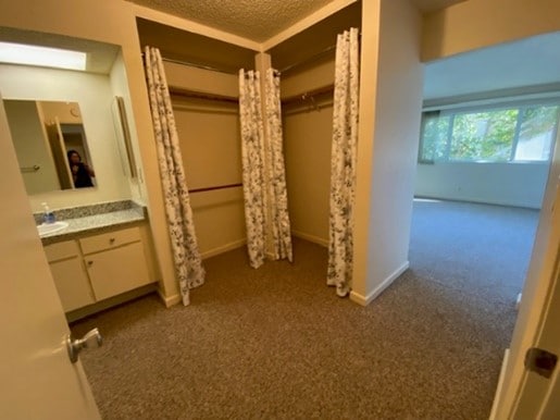 Building Photo - 1475 De Rose Way