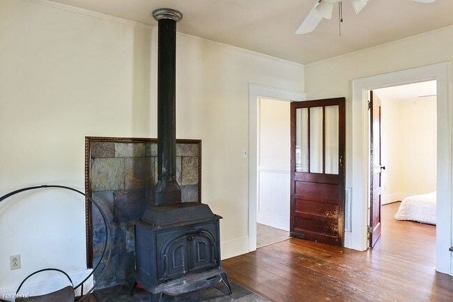 Foto del edificio - 1314 Beech Springs Rd