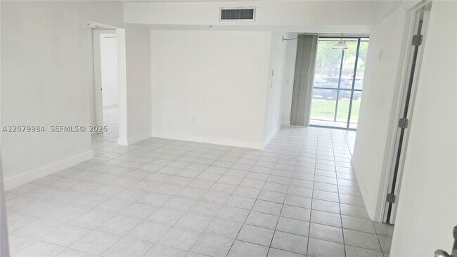 Foto del edificio - 8650 SW 133rd Avenue Rd