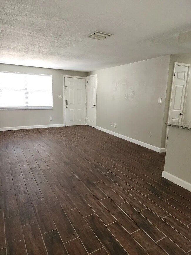 Building Photo - 1414 Coppertree Dr
