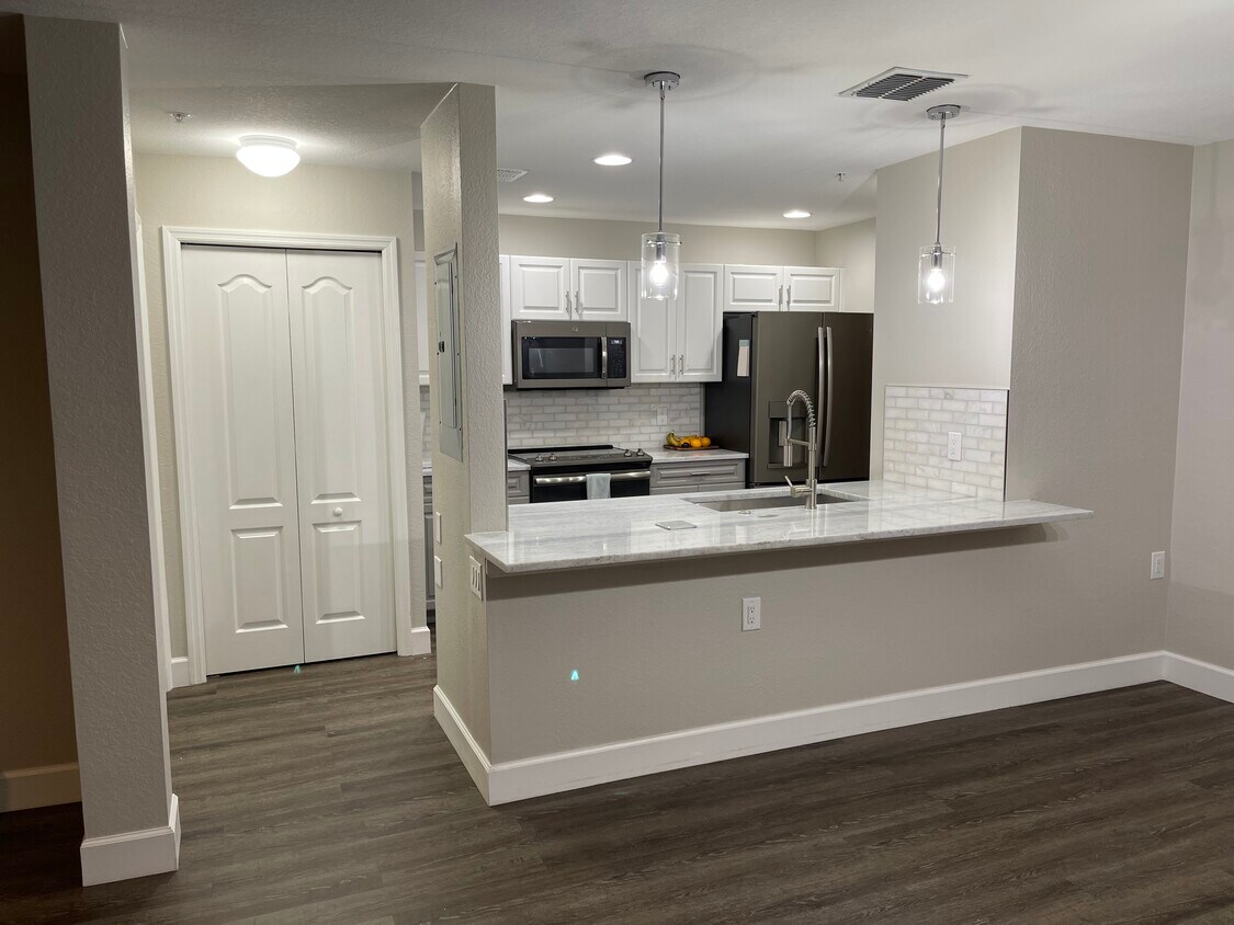 Foto principal - 9419 Ivy Brook Run