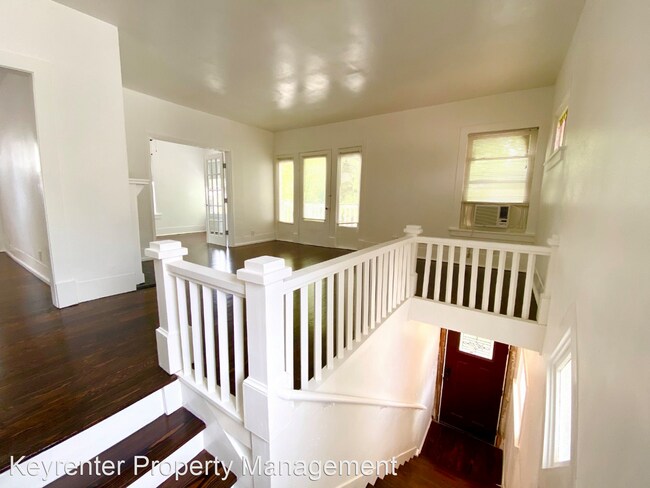 Foto del edificio - 3 br, 1 bath House - 1319 S Carson Ave