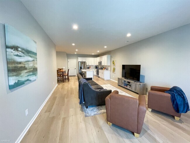 Building Photo - 4 br, 2.5 bath Townhome - 1534 North 14th ...