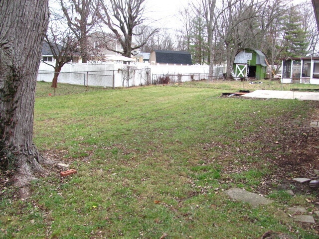 Building Photo - 8222 Forsythia Cir