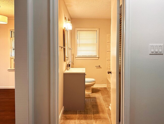 Building Photo - 3766 Argonne St