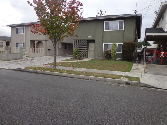 Building Photo - 11870 Truro Ave