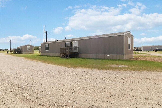 Building Photo - 5670 E Austin St