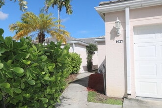 Building Photo - 1037 Island Manor Dr