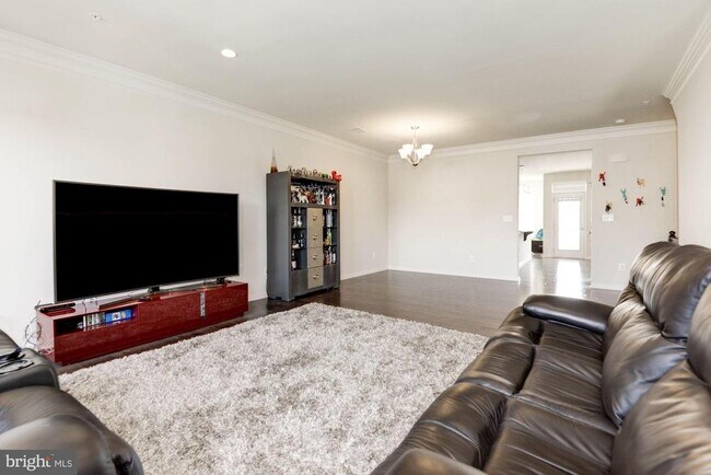 Foto del edificio - 23540 Belvoir Woods Terrace