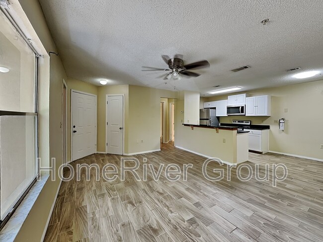 Building Photo - 623 Dory Ln