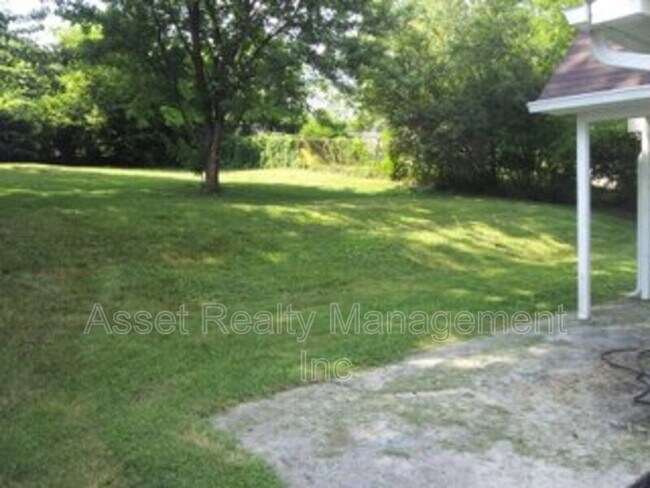 Photo - 215 E Emerald Ave House